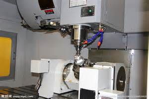 熱鍍鋅鋼絲網(wǎng)隱形防護(hù)網(wǎng)和傳統(tǒng)的不銹鋼防盜網(wǎng)哪個更安全?